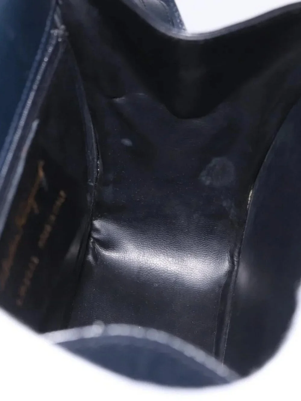 Salvatore Ferragamo brand	salvatore ferragamo